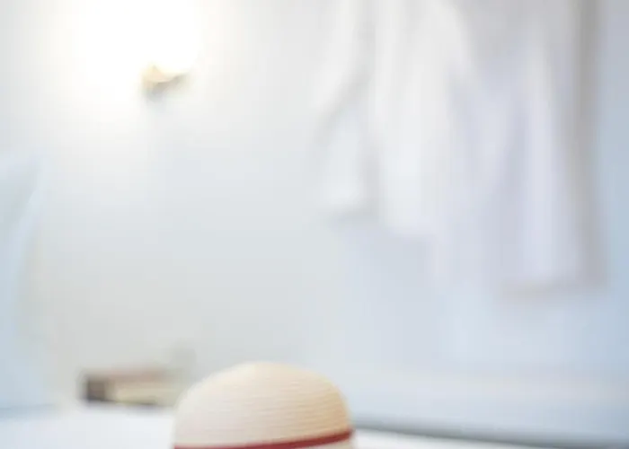 Bellagio Apartment Perissa (Santorini)